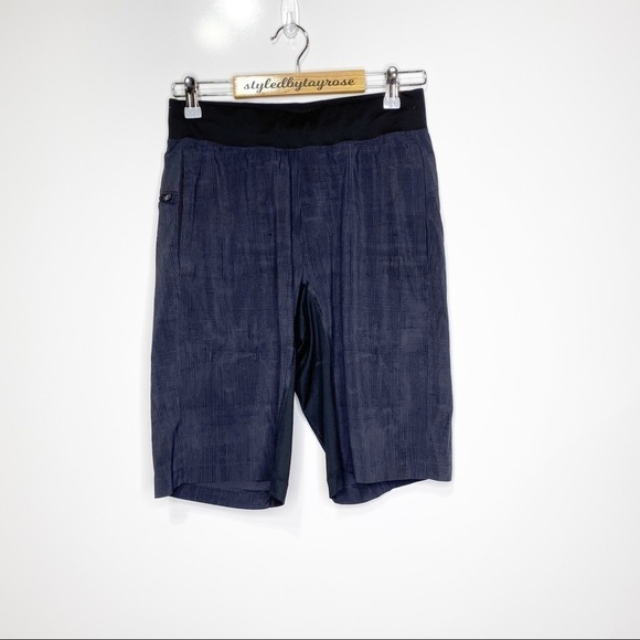 Lululemon T.H.E. Short *Linerless 11" - Picture 5 of 14